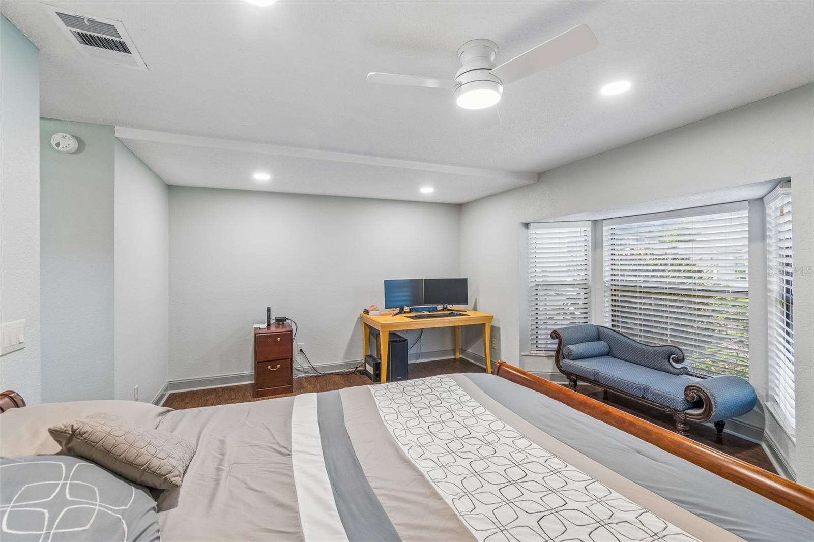2318 VILLAGE GREEN BLVD, PLANT CITY, FL, 33566