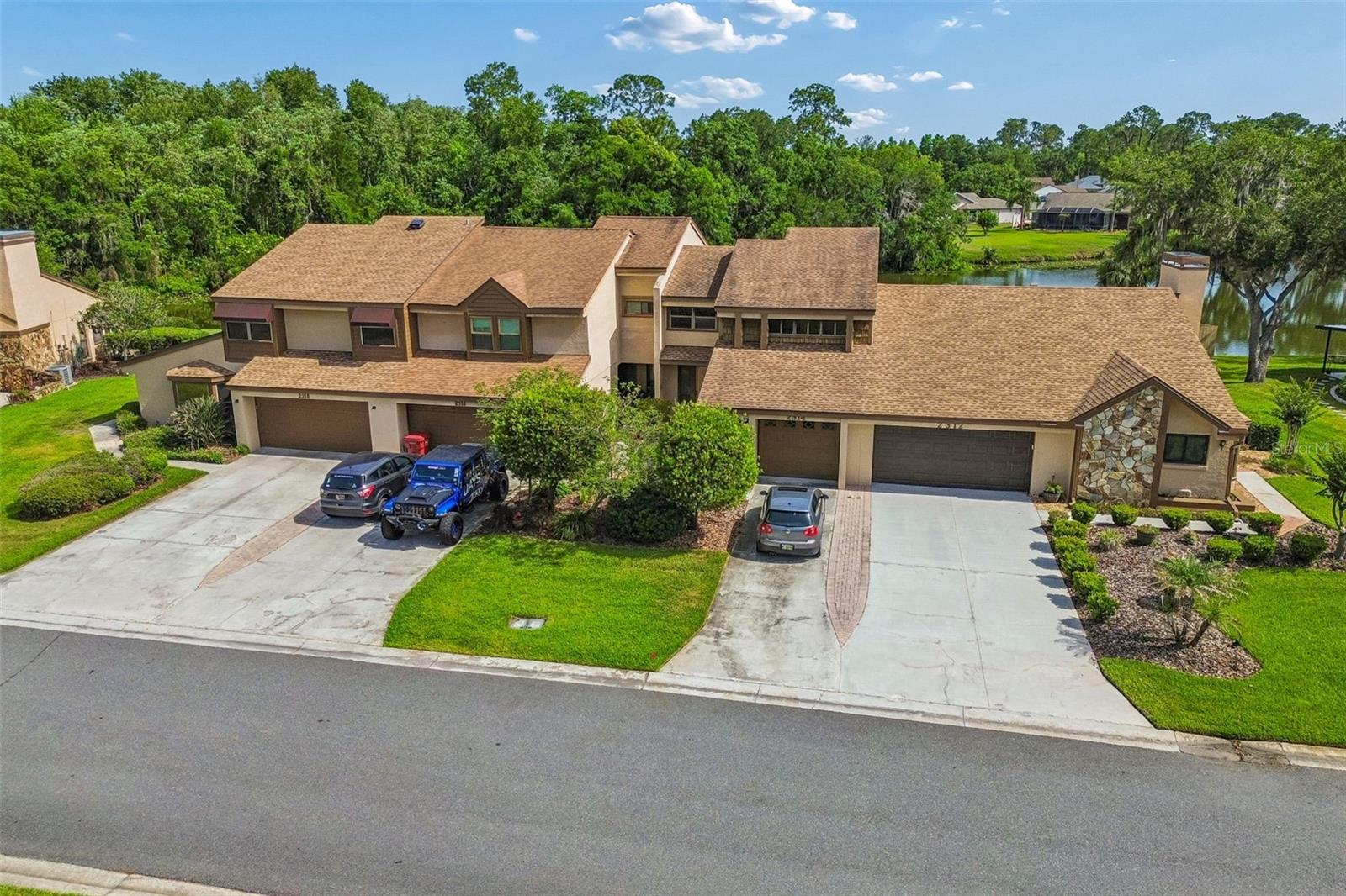 2318 VILLAGE GREEN BLVD, PLANT CITY, FL, 33566