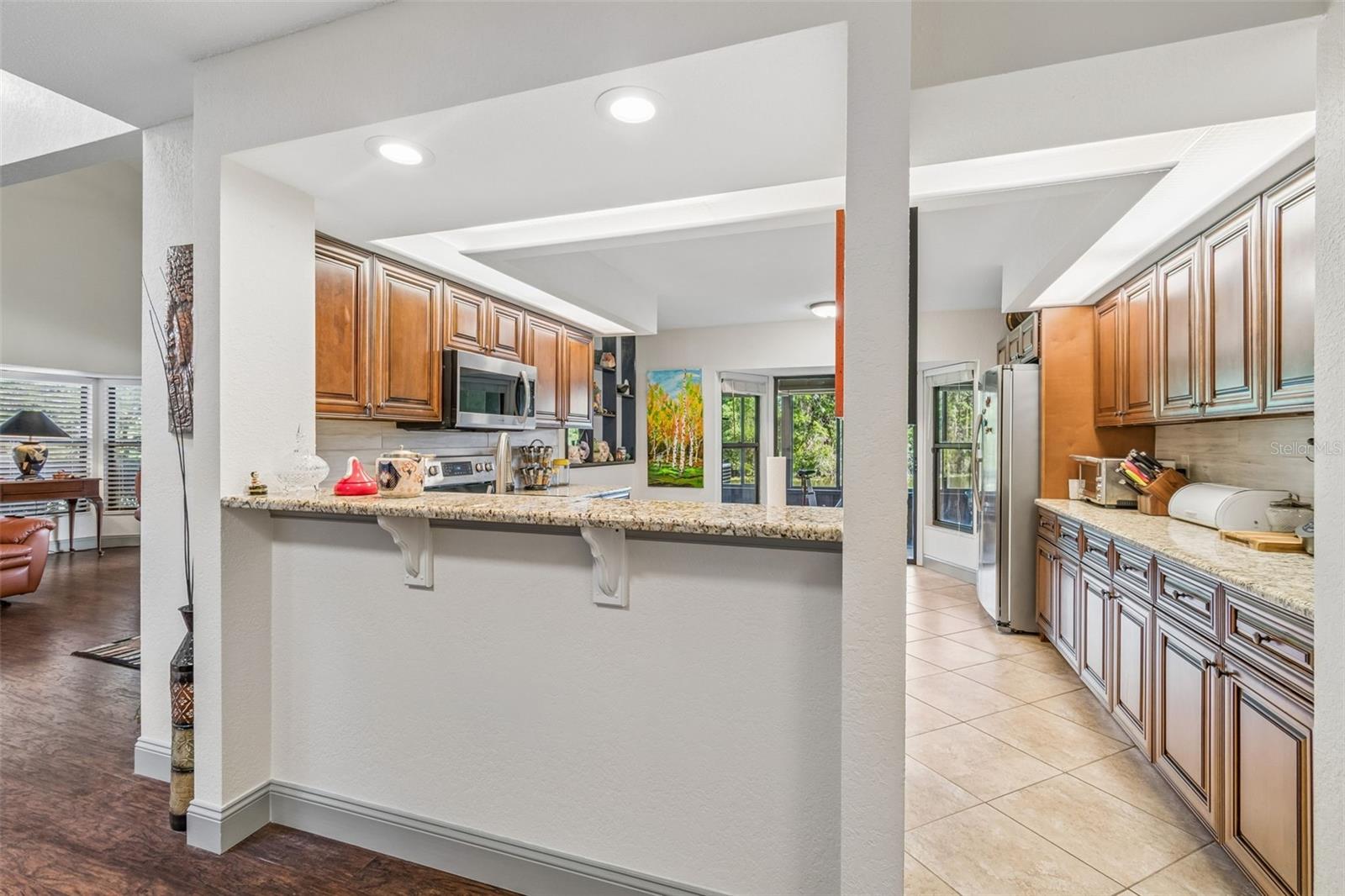 2318 VILLAGE GREEN BLVD, PLANT CITY, FL, 33566
