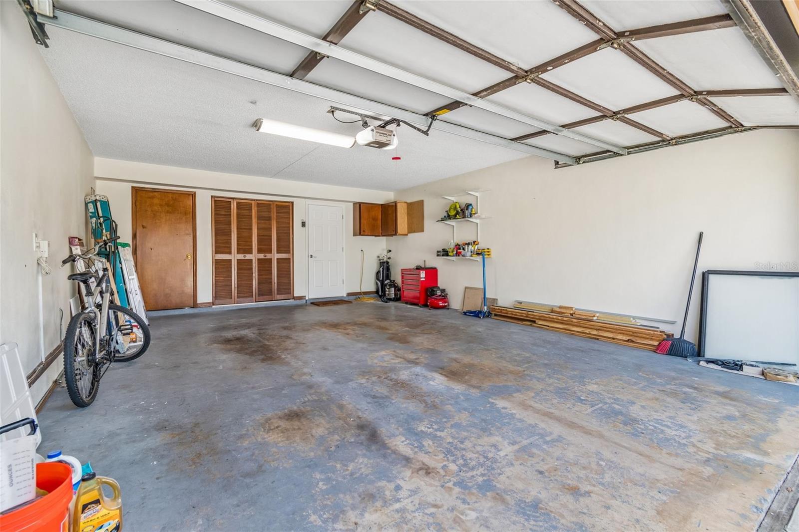 2318 VILLAGE GREEN BLVD, PLANT CITY, FL, 33566