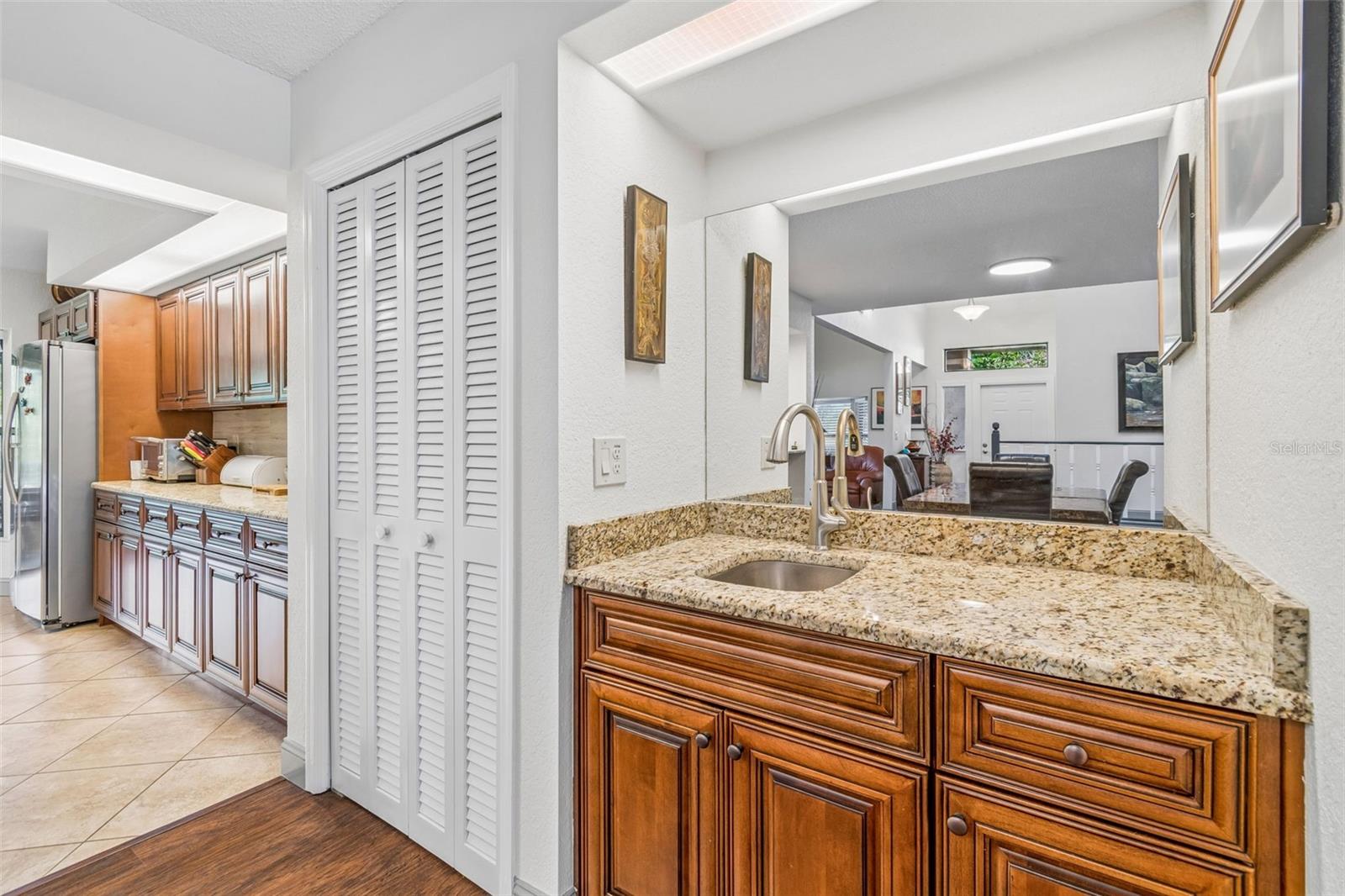 2318 VILLAGE GREEN BLVD, PLANT CITY, FL, 33566