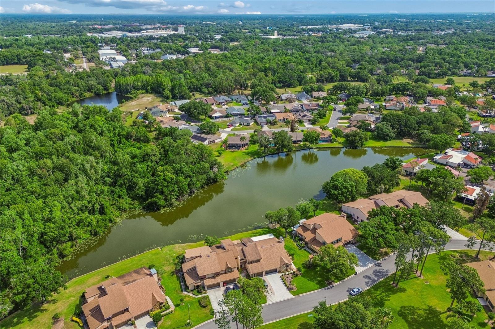 2318 VILLAGE GREEN BLVD, PLANT CITY, FL, 33566
