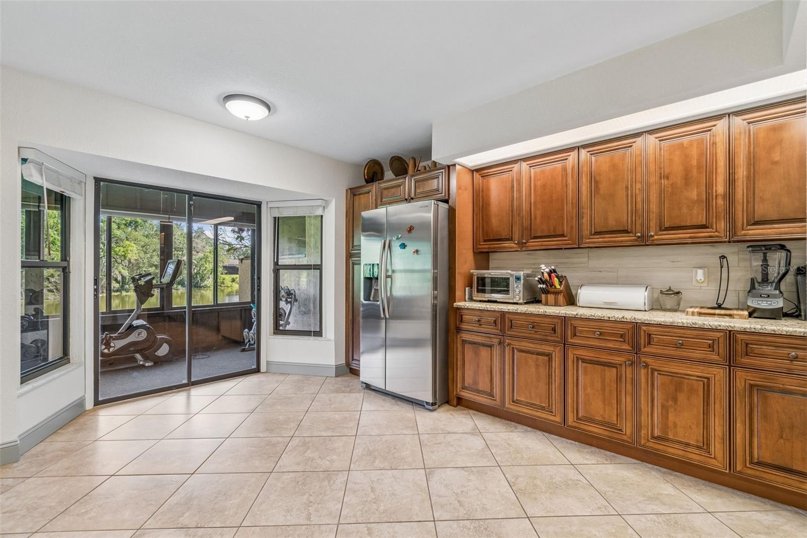 2318 VILLAGE GREEN BLVD, PLANT CITY, FL, 33566