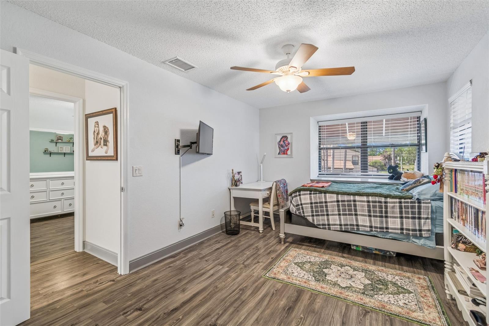 2318 VILLAGE GREEN BLVD, PLANT CITY, FL, 33566