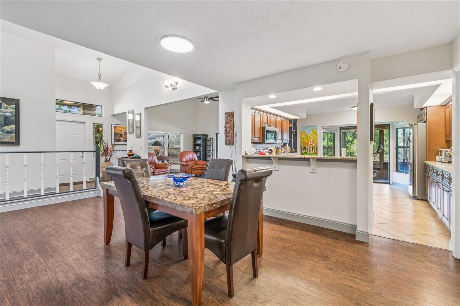2318 VILLAGE GREEN BLVD, PLANT CITY, FL, 33566