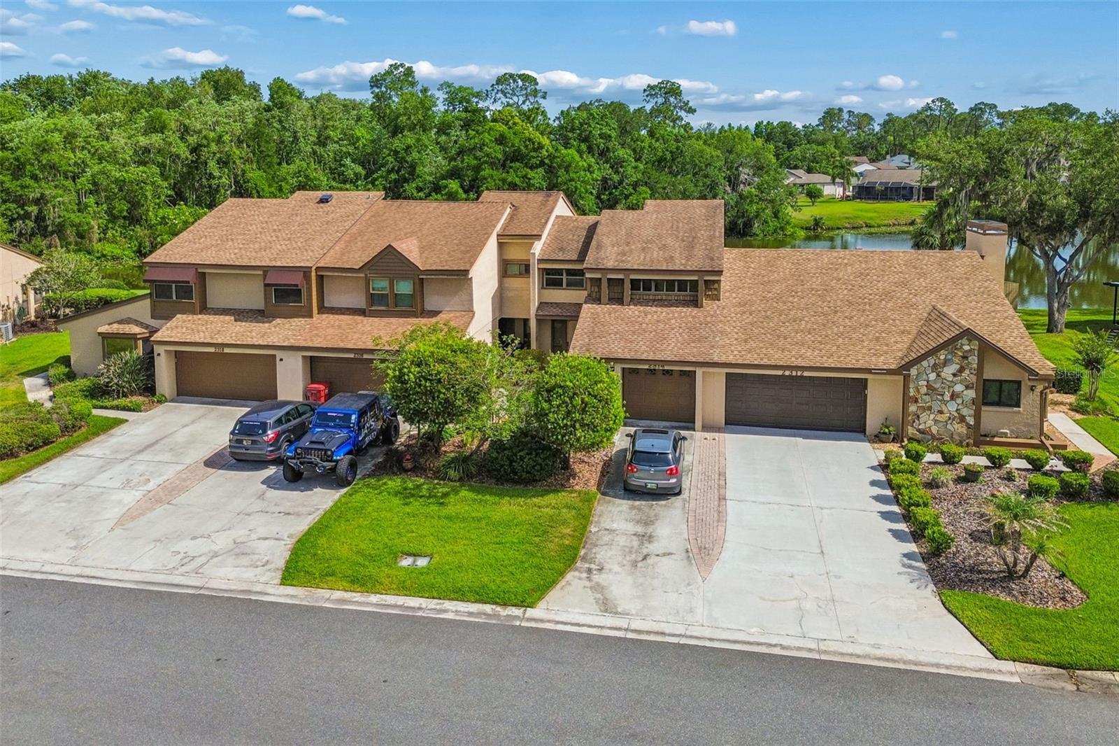 2318 VILLAGE GREEN BLVD, PLANT CITY, FL, 33566