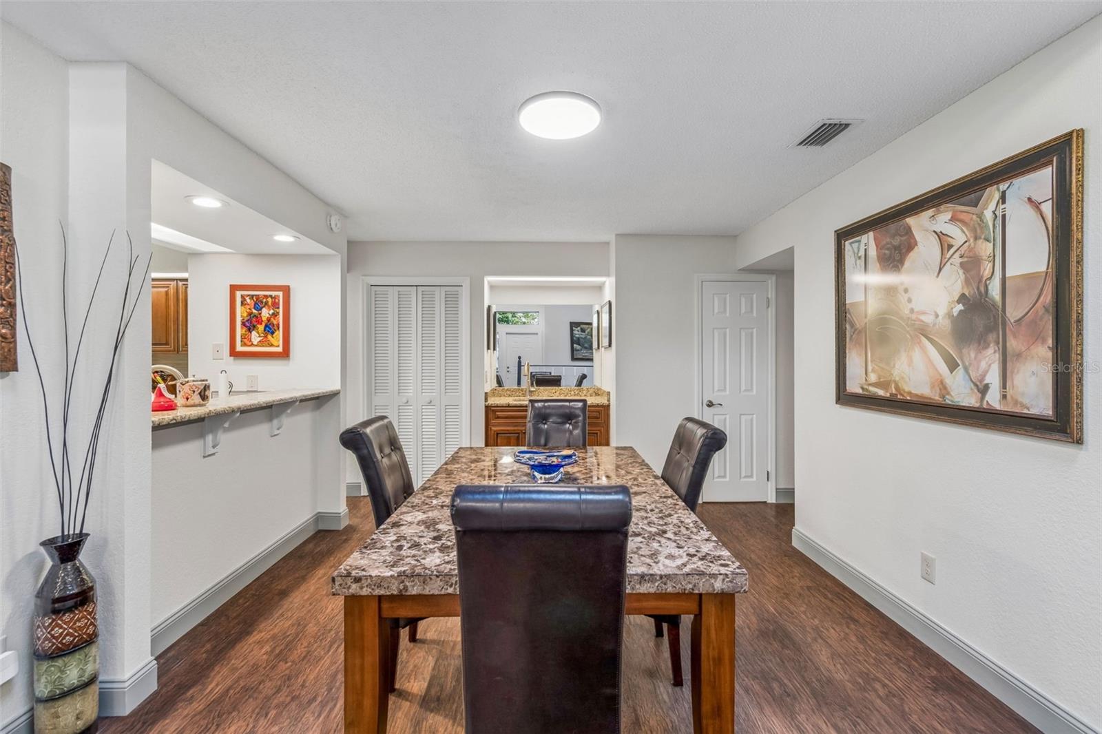 2318 VILLAGE GREEN BLVD, PLANT CITY, FL, 33566