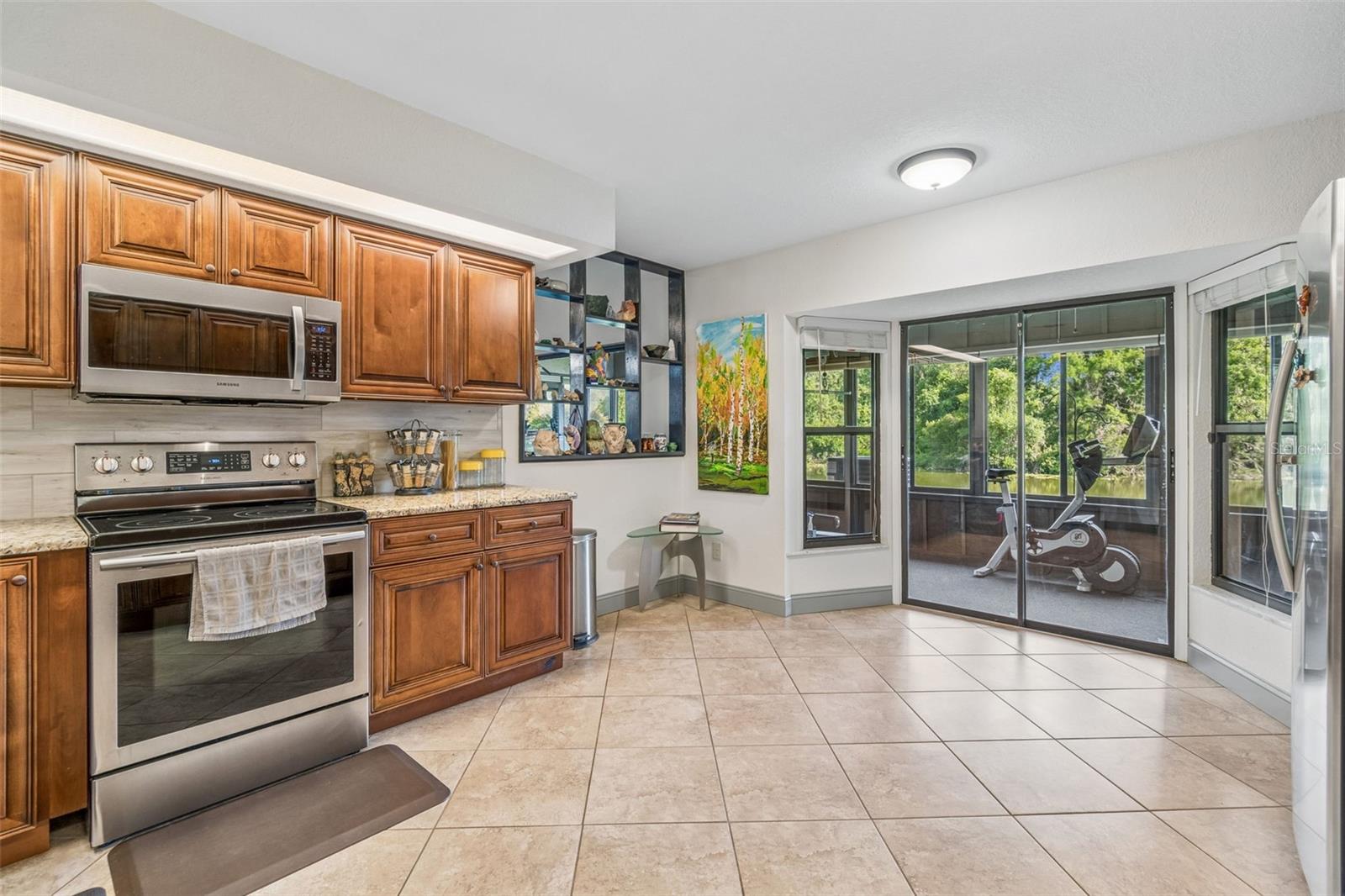 2318 VILLAGE GREEN BLVD, PLANT CITY, FL, 33566