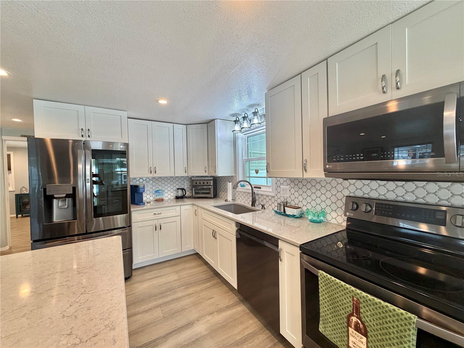 121 TAMARISK WAY, LEESBURG, FL, 34748