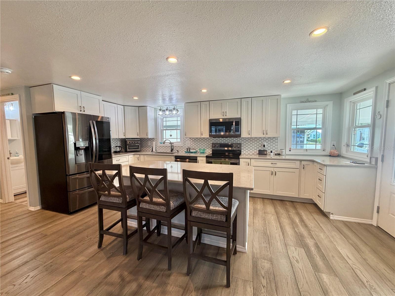 121 TAMARISK WAY, LEESBURG, FL, 34748