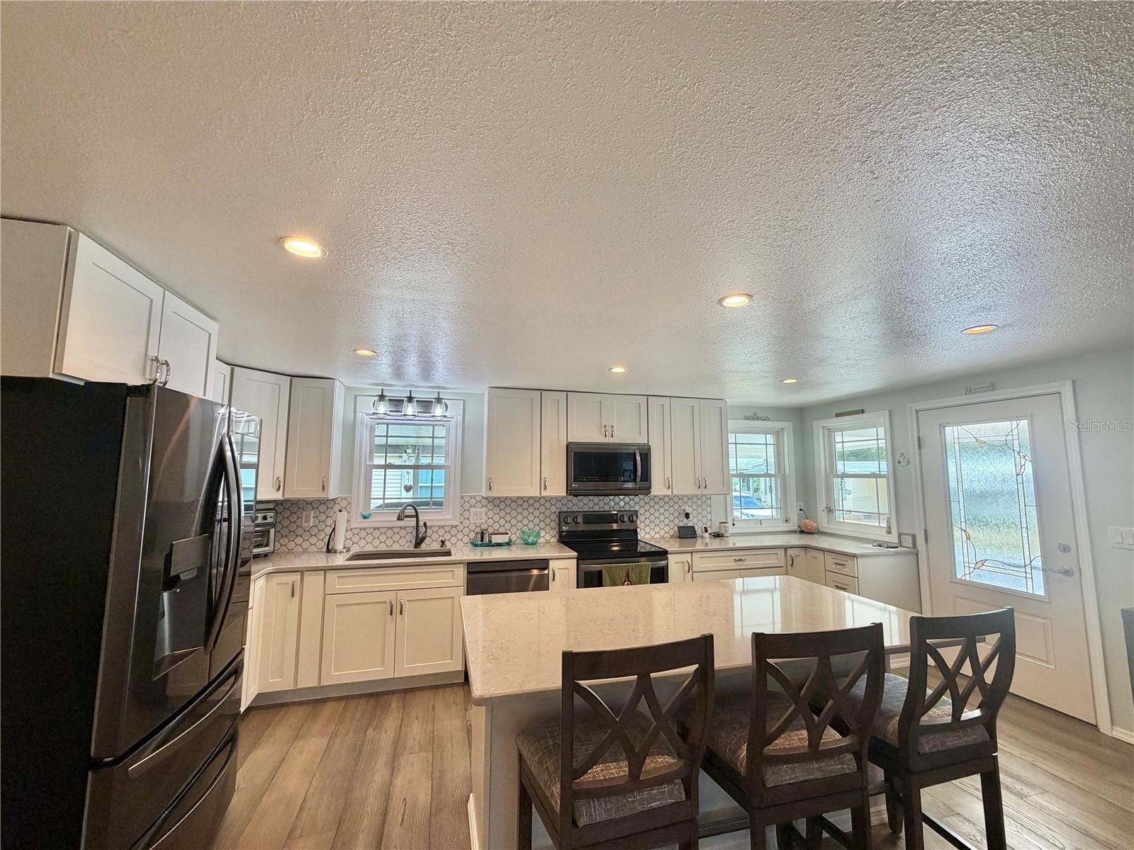 121 TAMARISK WAY, LEESBURG, FL, 34748