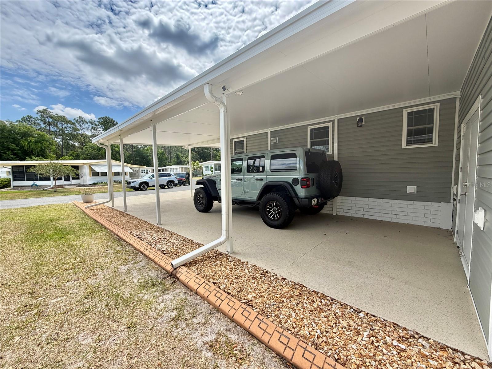 121 TAMARISK WAY, LEESBURG, FL, 34748