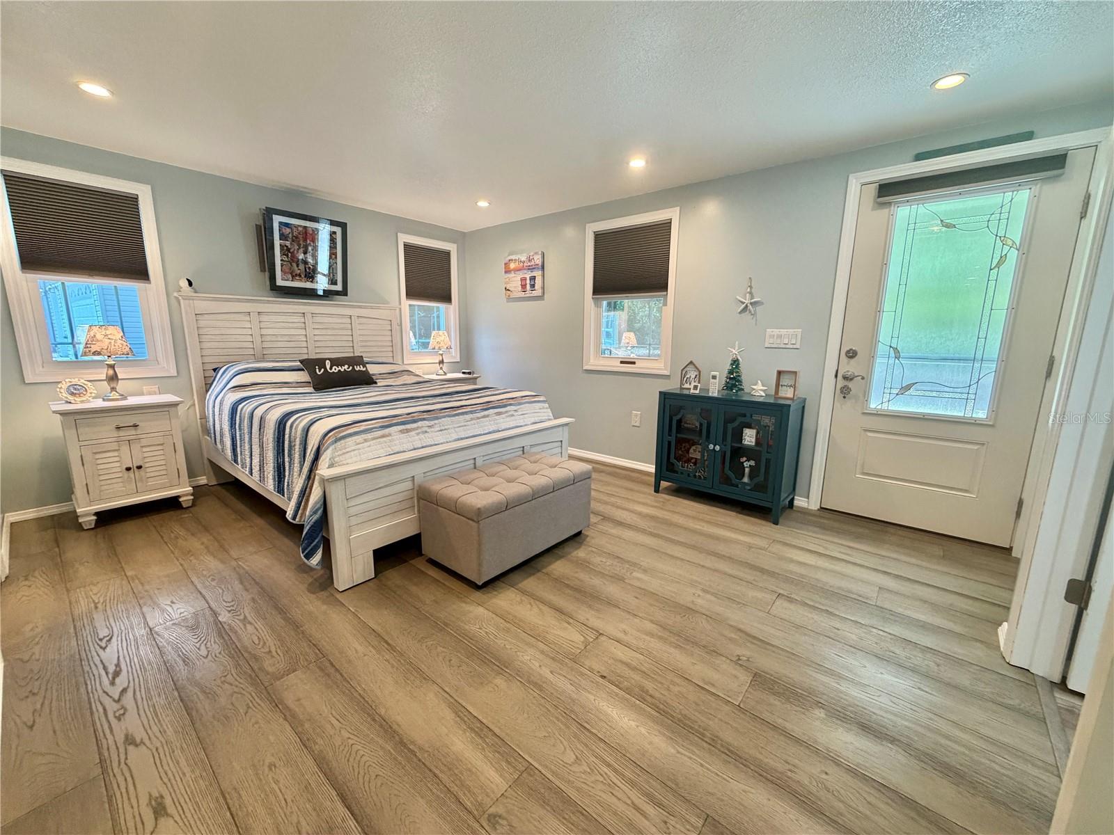 121 TAMARISK WAY, LEESBURG, FL, 34748