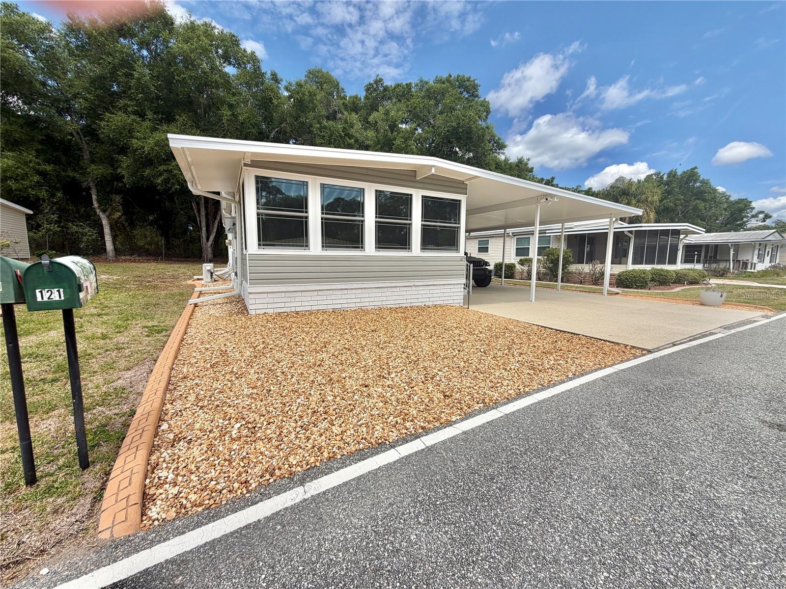 121 TAMARISK WAY, LEESBURG, FL, 34748