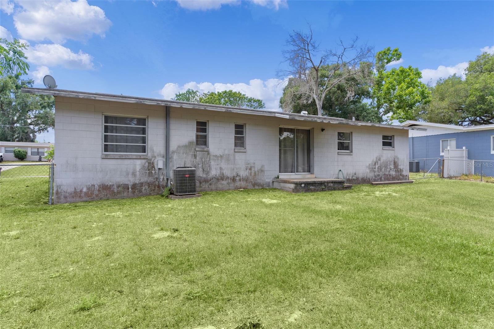 6908 FERN CIR, LEESBURG, FL, 34748