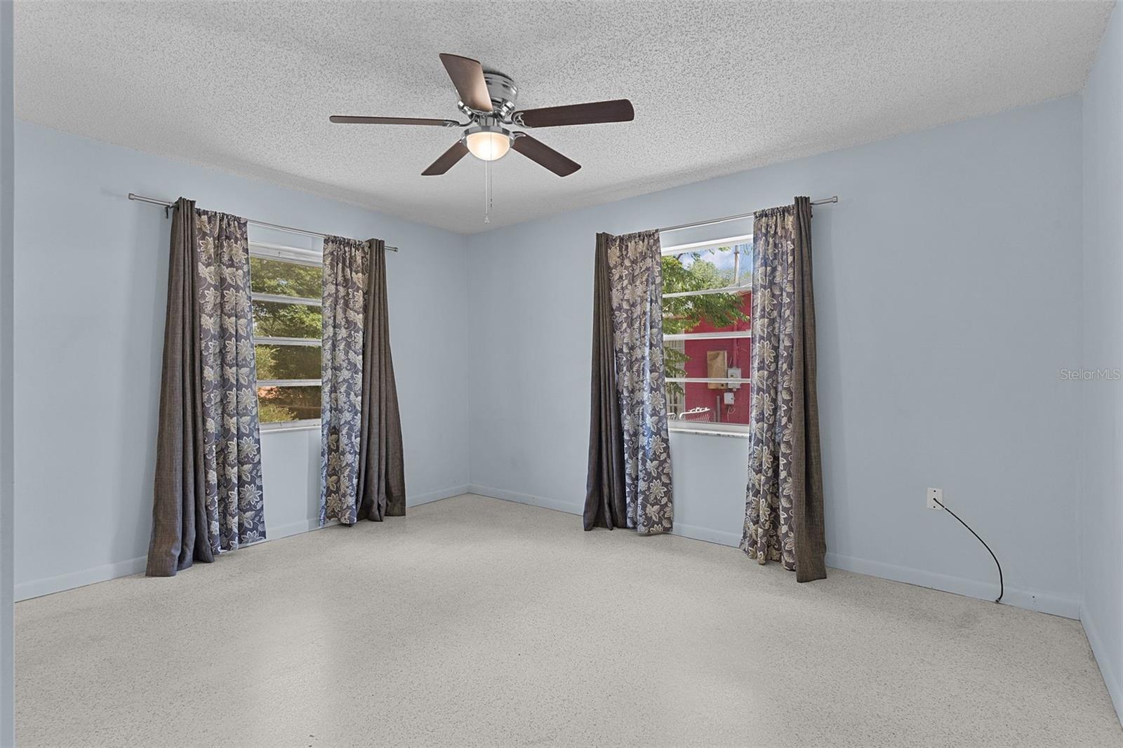 6908 FERN CIR, LEESBURG, FL, 34748
