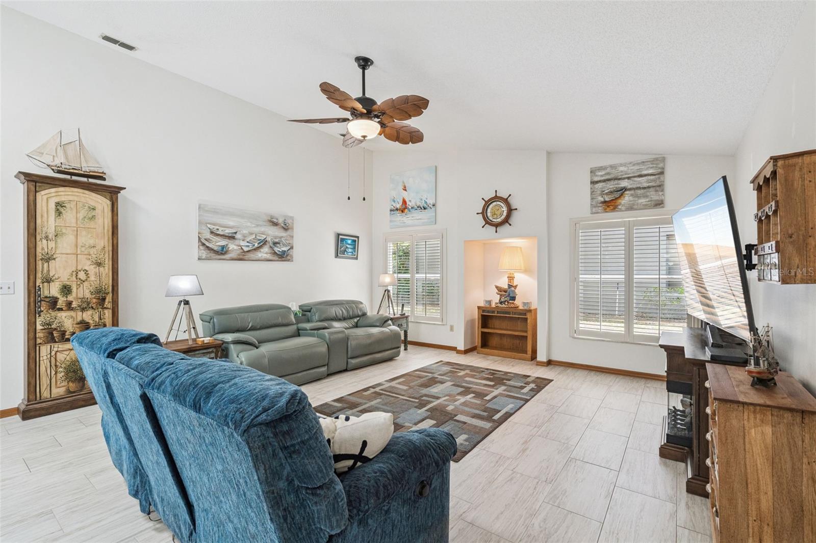 33939 VALENCIA DR, LEESBURG, FL, 34788