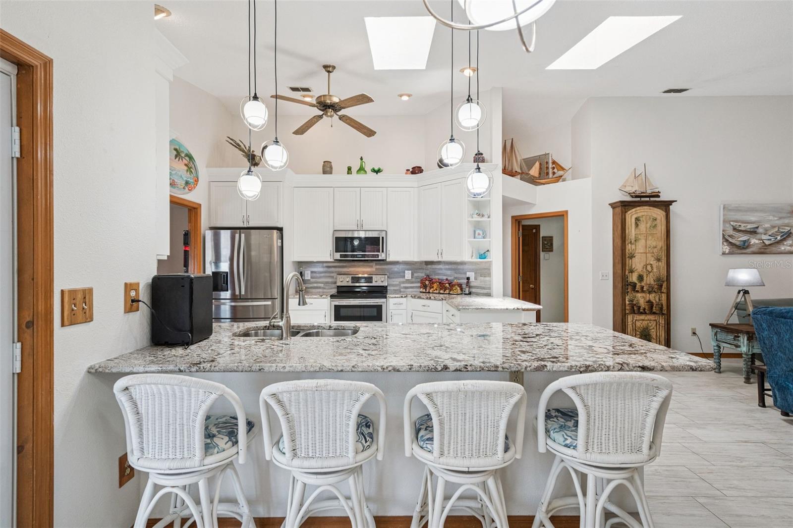 33939 VALENCIA DR, LEESBURG, FL, 34788