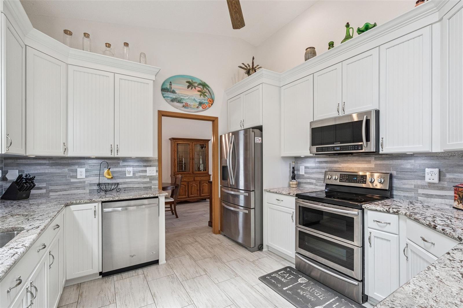 33939 VALENCIA DR, LEESBURG, FL, 34788