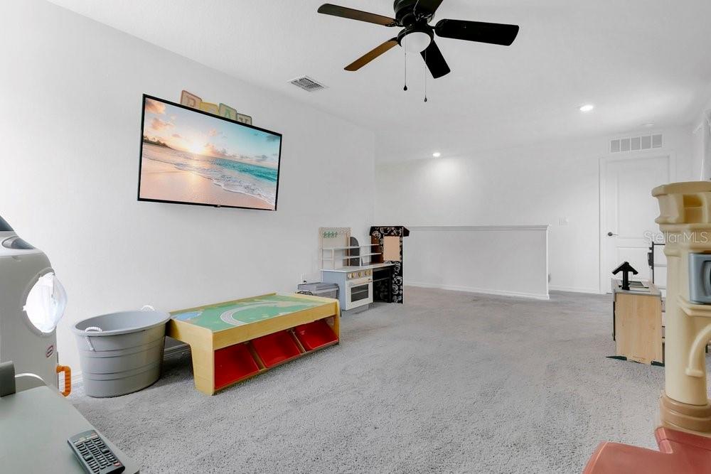 2042 1ST AVE, DELAND, FL, 32724