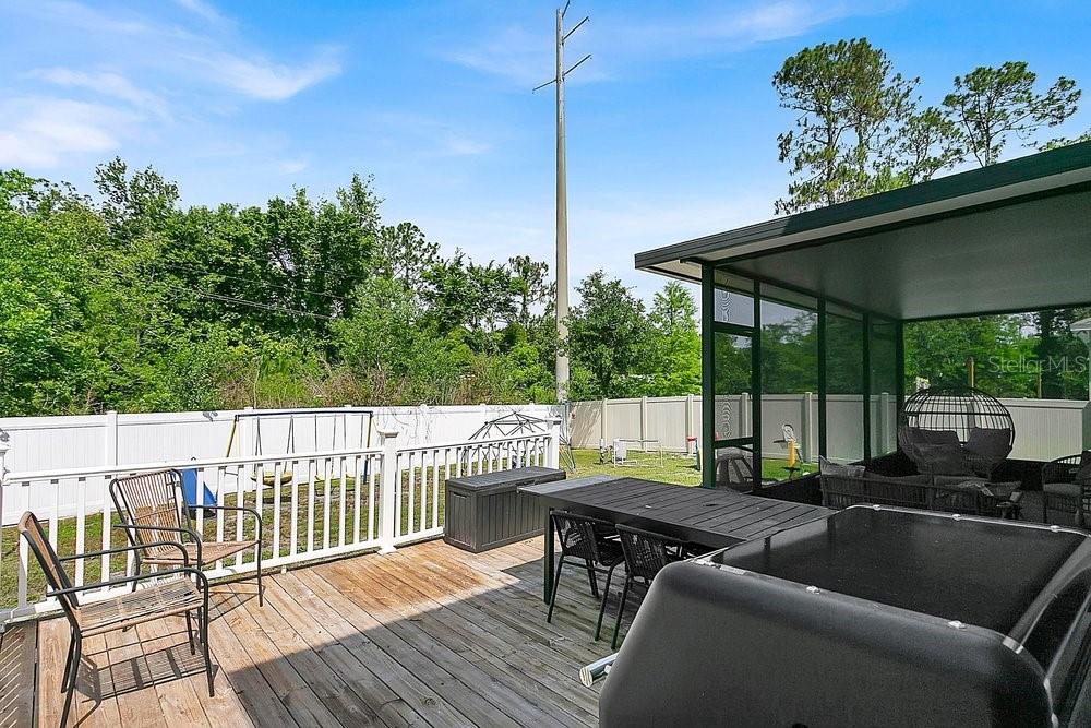 2042 1ST AVE, DELAND, FL, 32724
