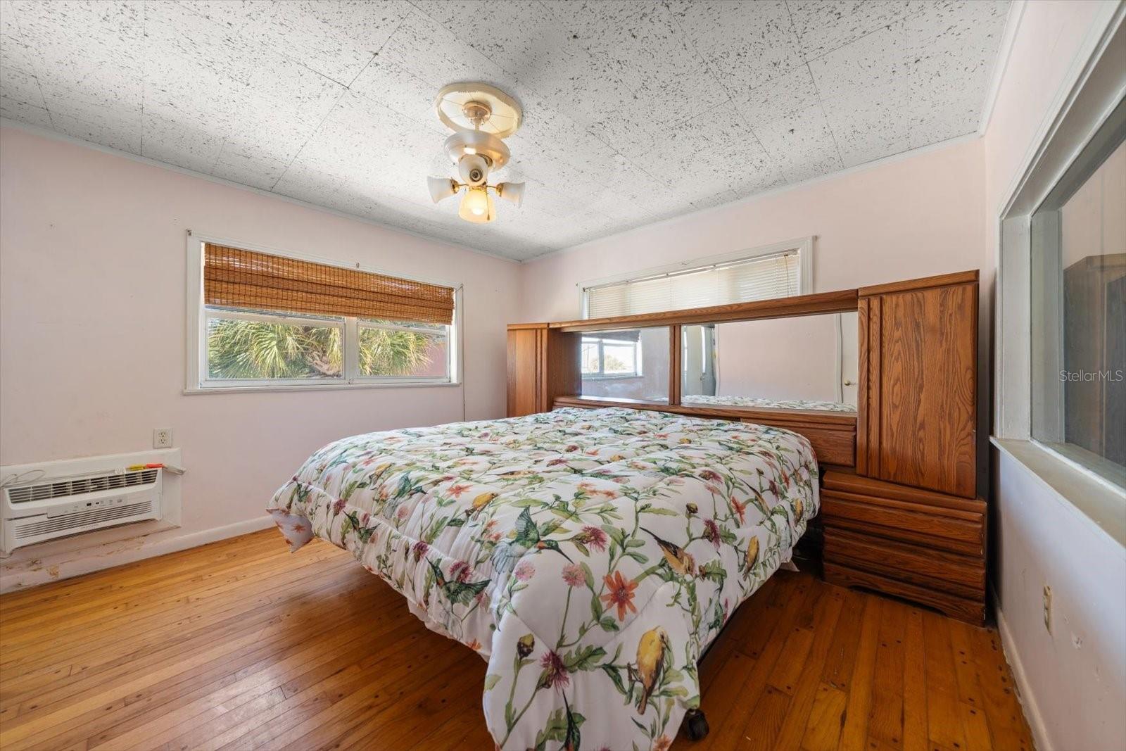 40 77TH AVE, TREASURE ISLAND, FL, 33706