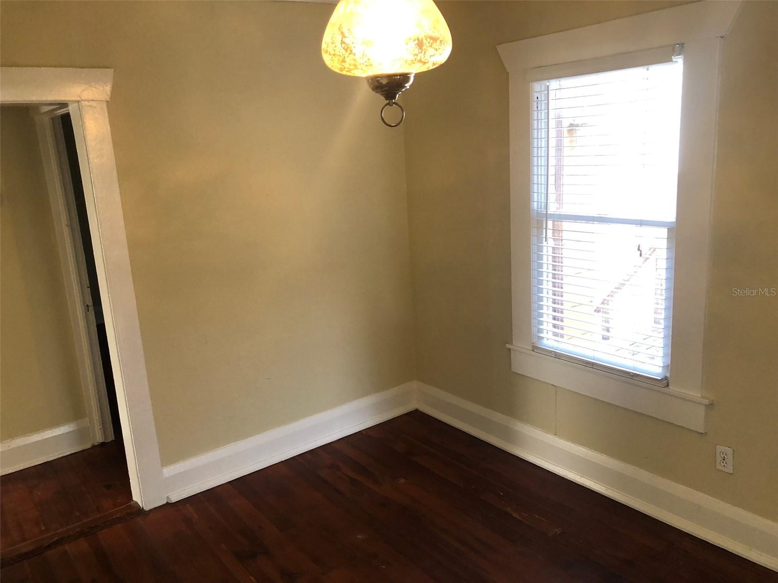 310 W GENESEE ST, TAMPA, FL, 33603