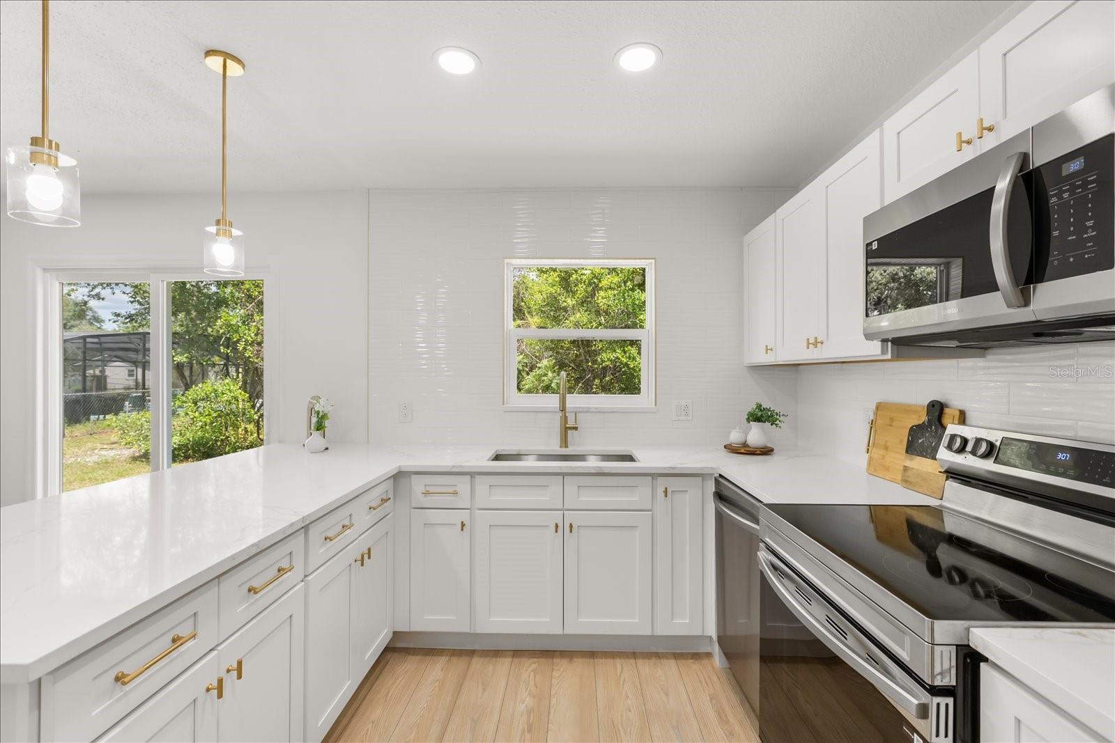 2203 ORANGE ST, DELAND, FL, 32724