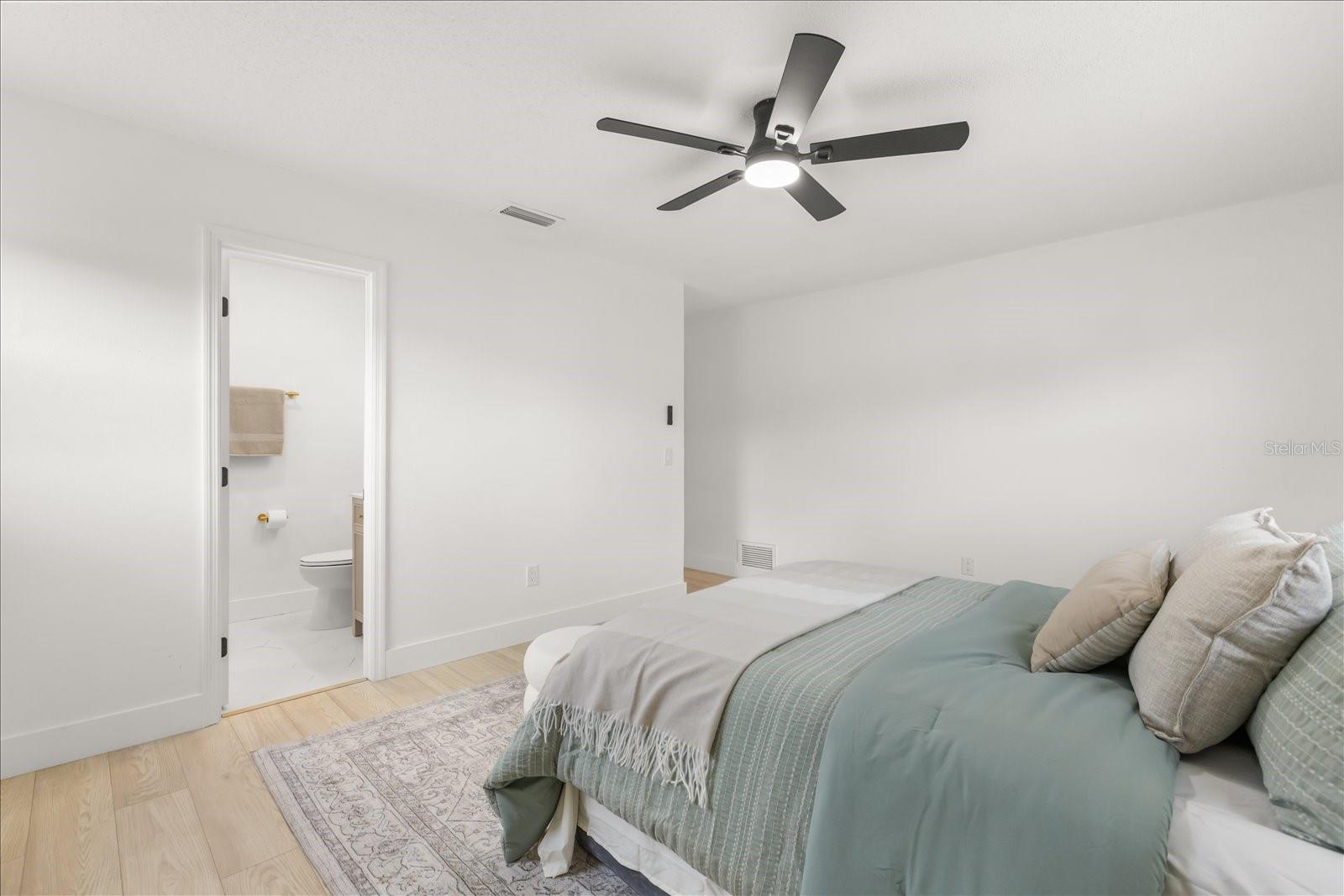 2203 ORANGE ST, DELAND, FL, 32724