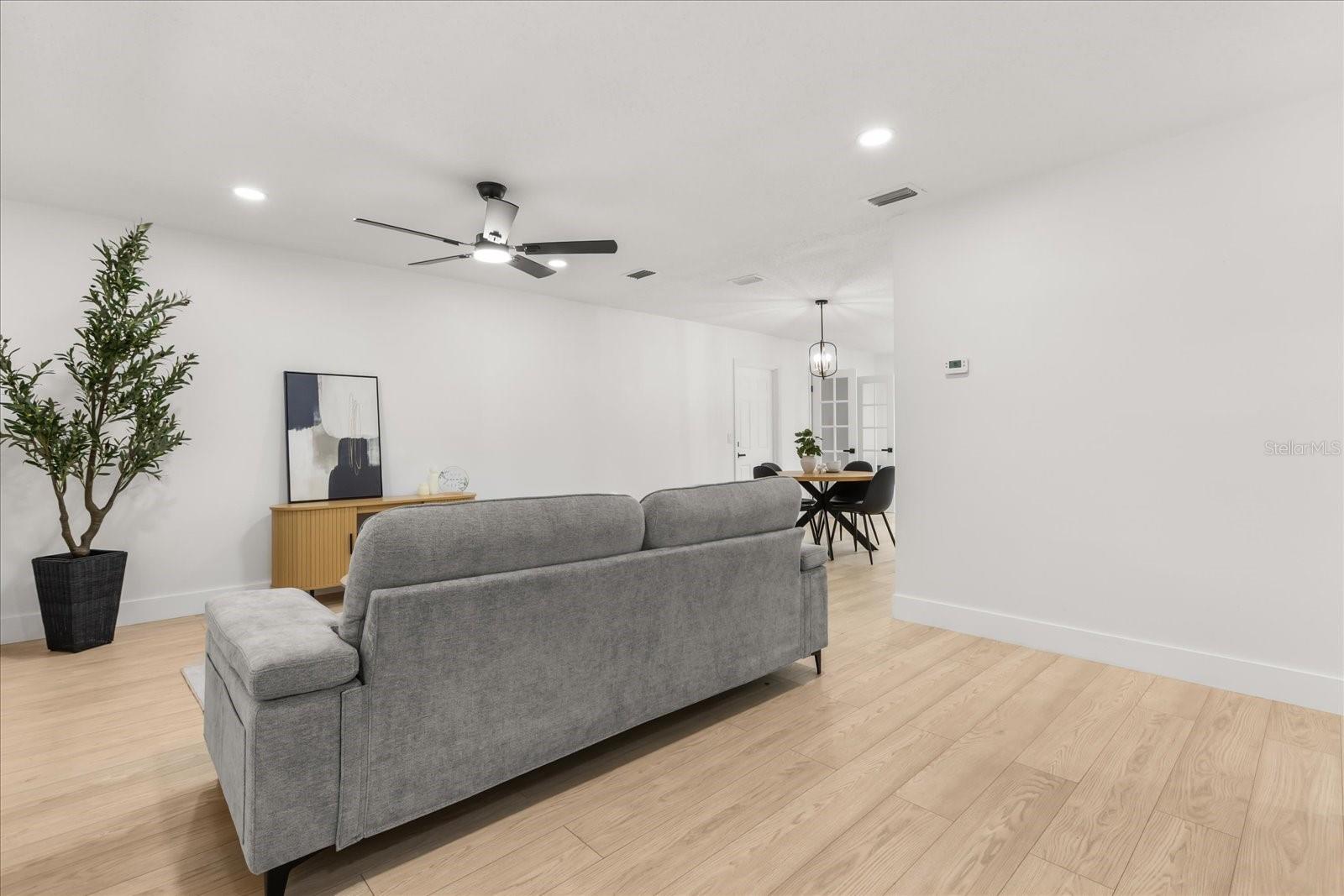 2203 ORANGE ST, DELAND, FL, 32724