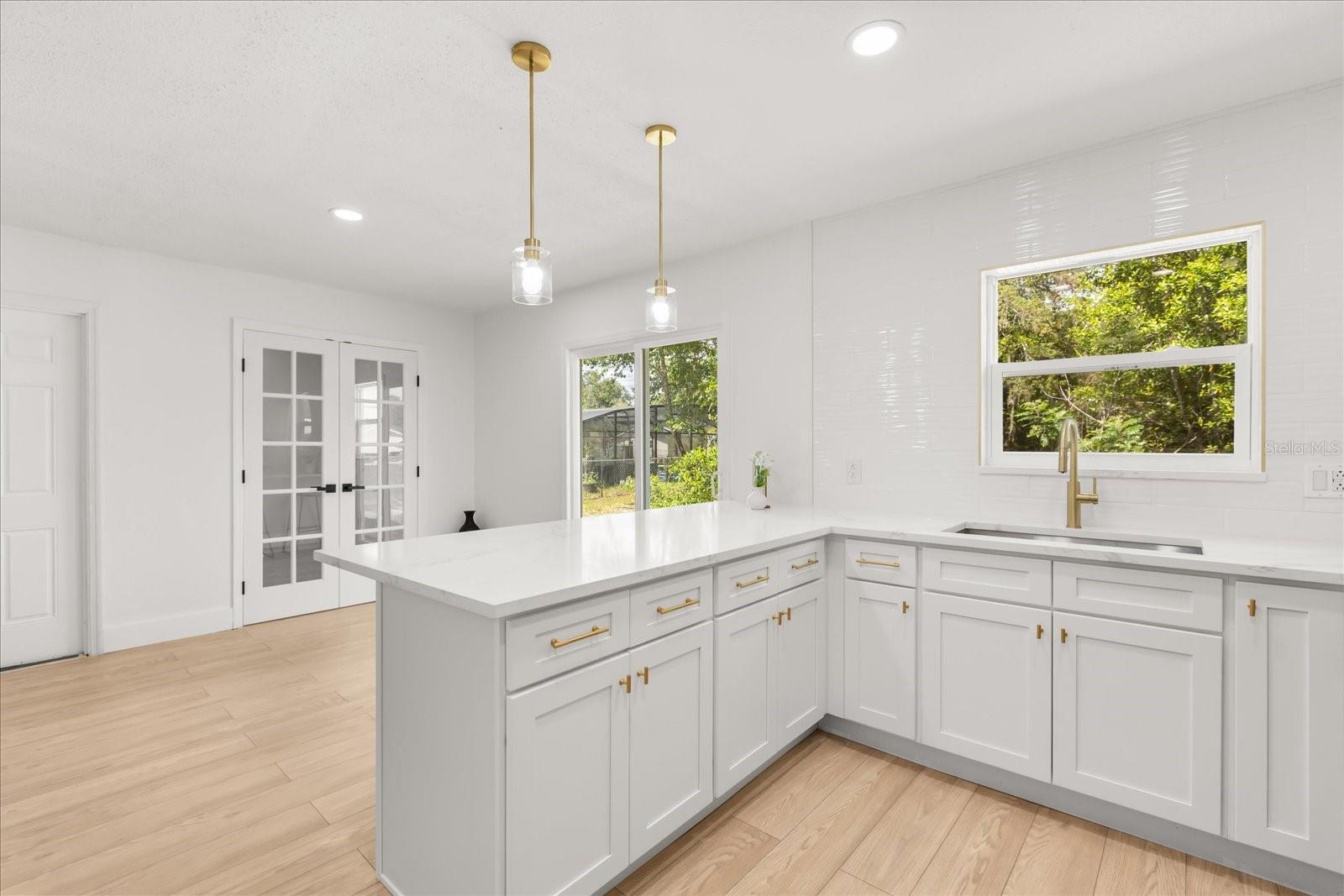 2203 ORANGE ST, DELAND, FL, 32724