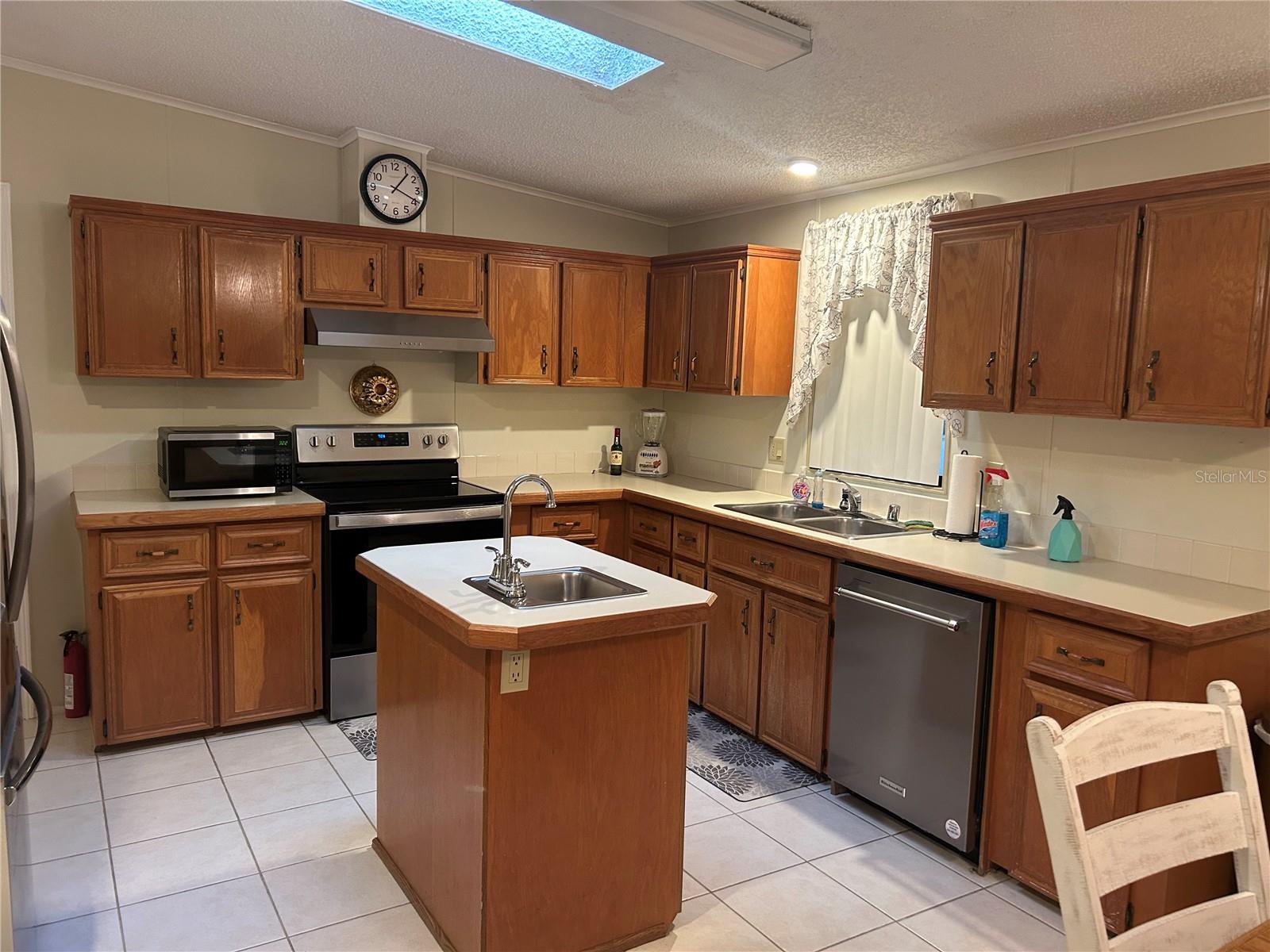 252 RITA BEE AVE, DAVENPORT, FL, 33897