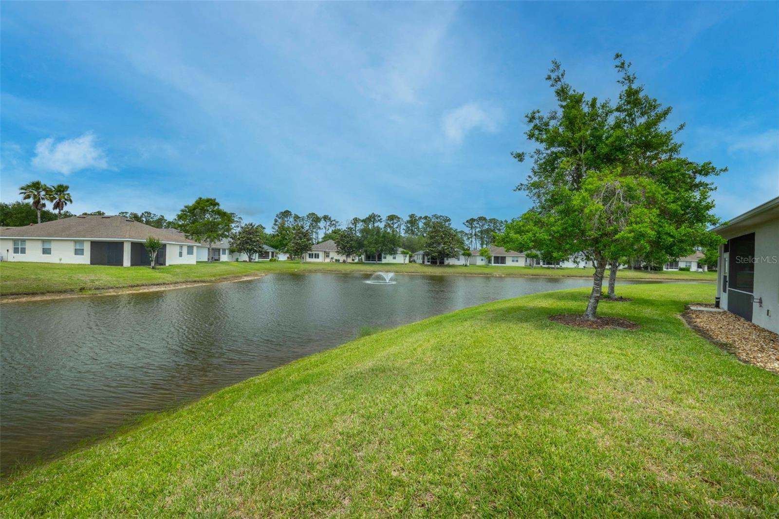 15 ROYALE LN, PALM COAST, FL, 32164