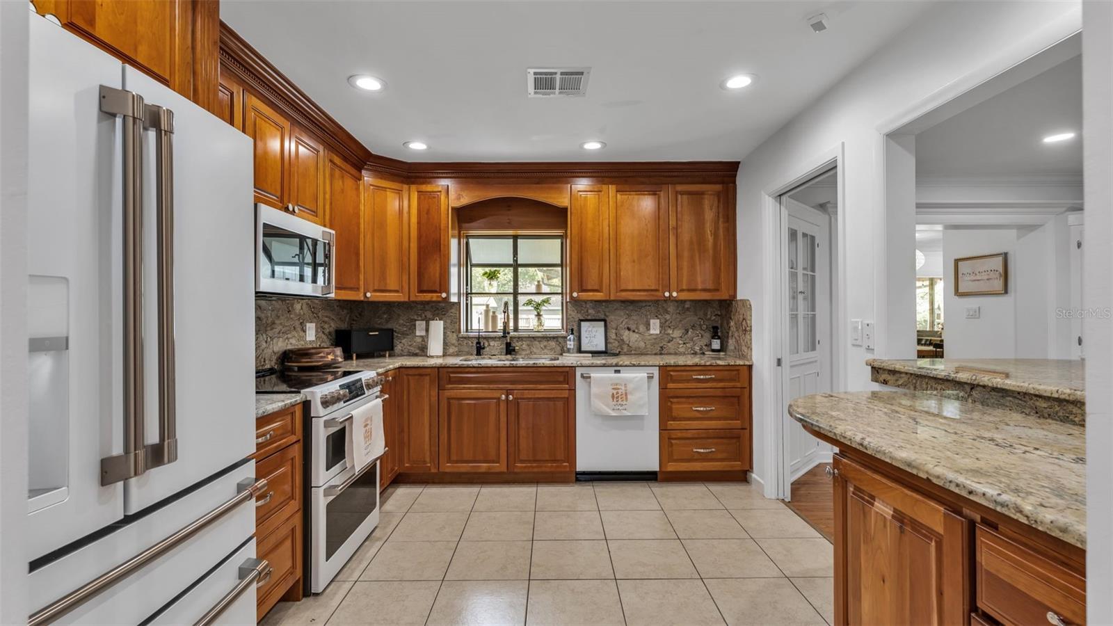 4216 FOREST HILLS DR, LAKELAND, FL, 33813