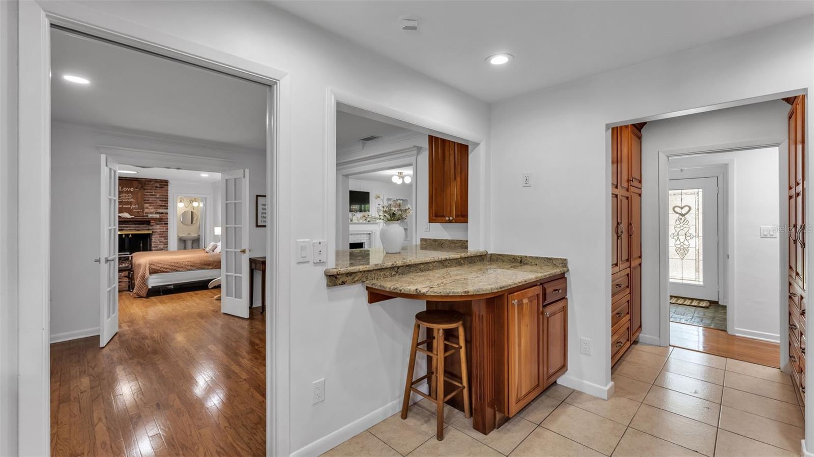 4216 FOREST HILLS DR, LAKELAND, FL, 33813