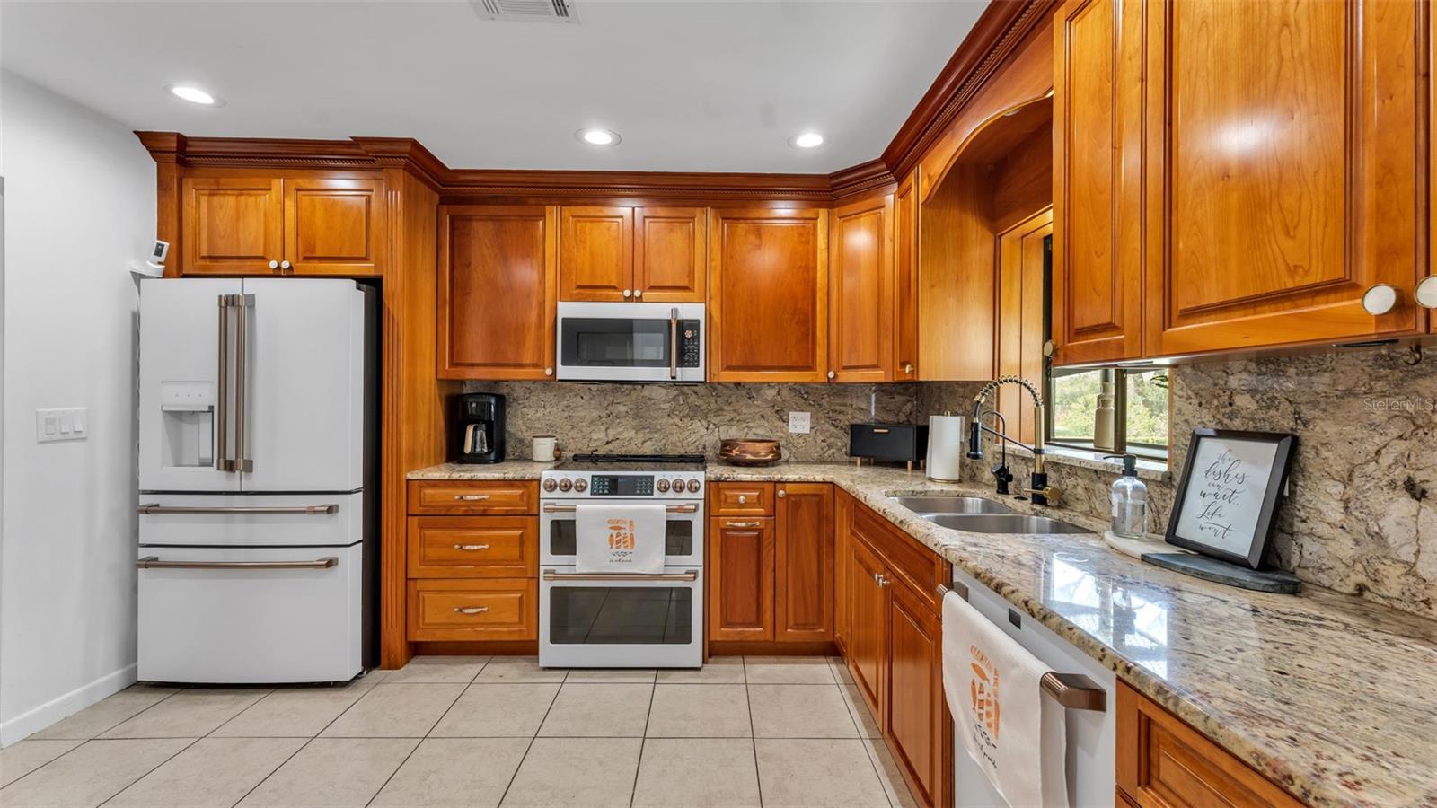4216 FOREST HILLS DR, LAKELAND, FL, 33813