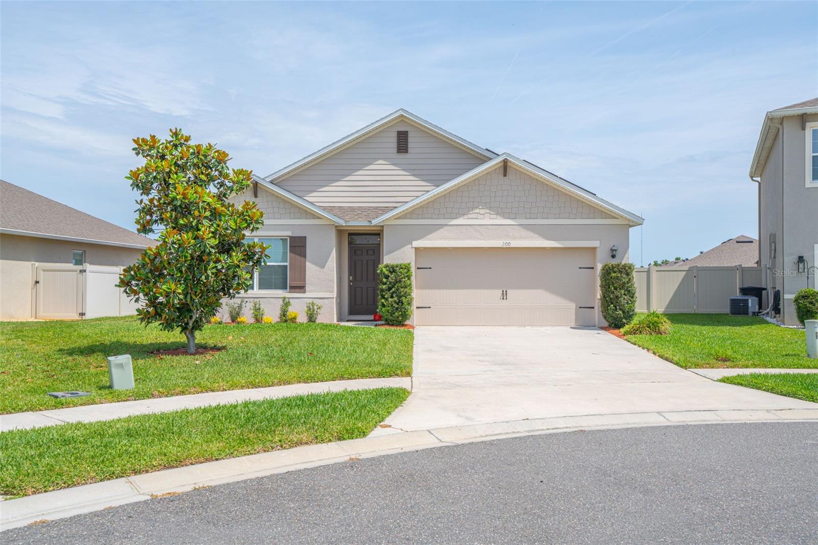 300 WINGED ELM DR, DEBARY, FL, 32713