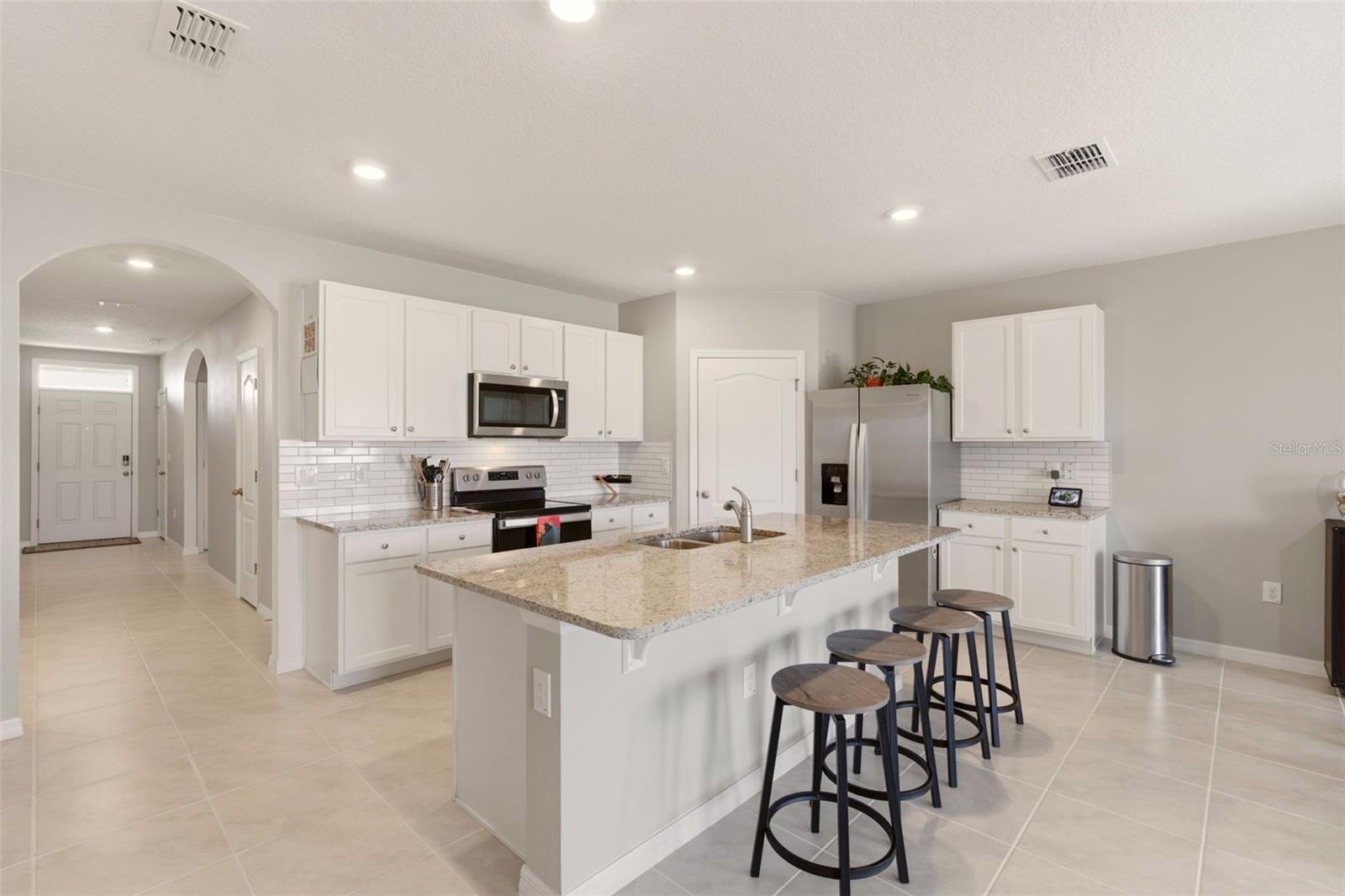 300 WINGED ELM DR, DEBARY, FL, 32713
