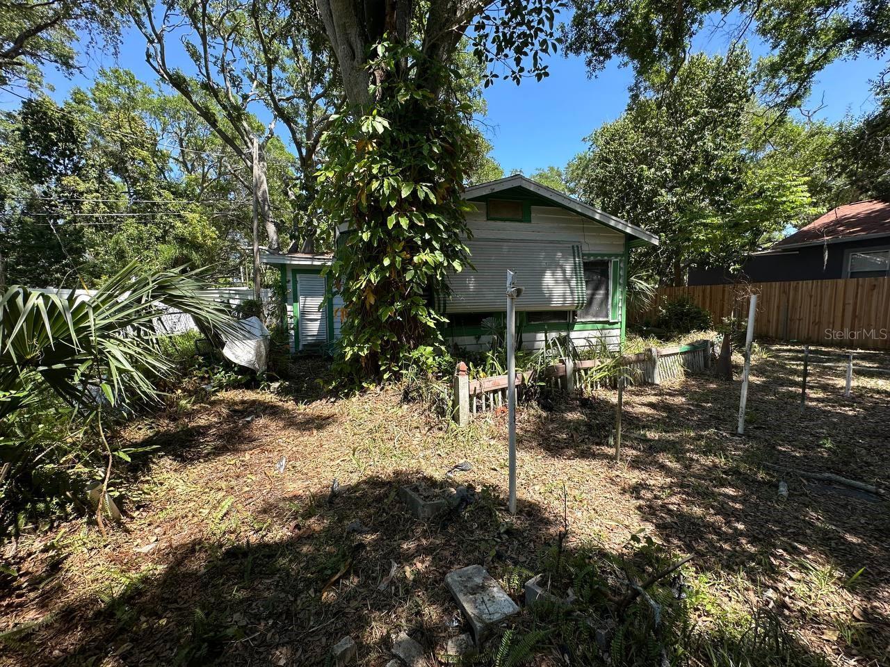 2026 SEMINOLE BLVD S, ST PETERSBURG, FL, 33705