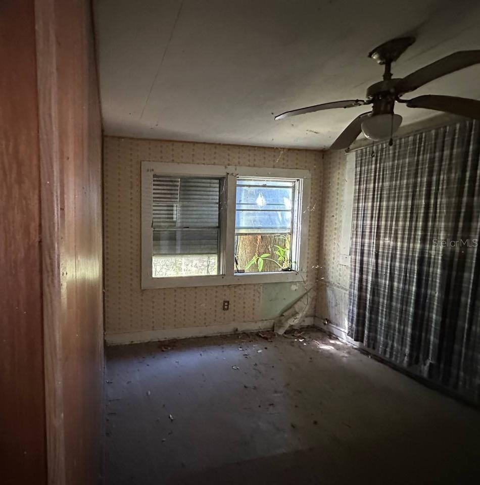 2026 SEMINOLE BLVD S, ST PETERSBURG, FL, 33705