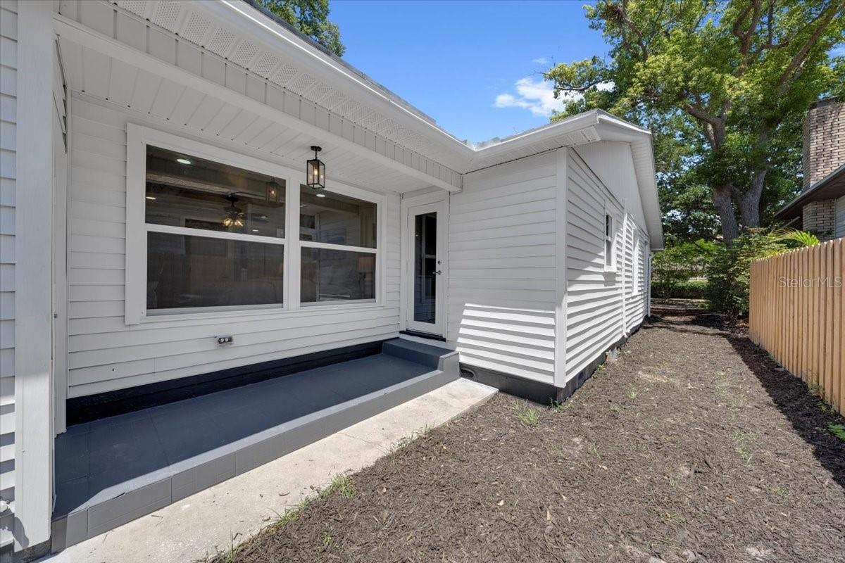 1110 12TH ST N, ST PETERSBURG, FL, 33705