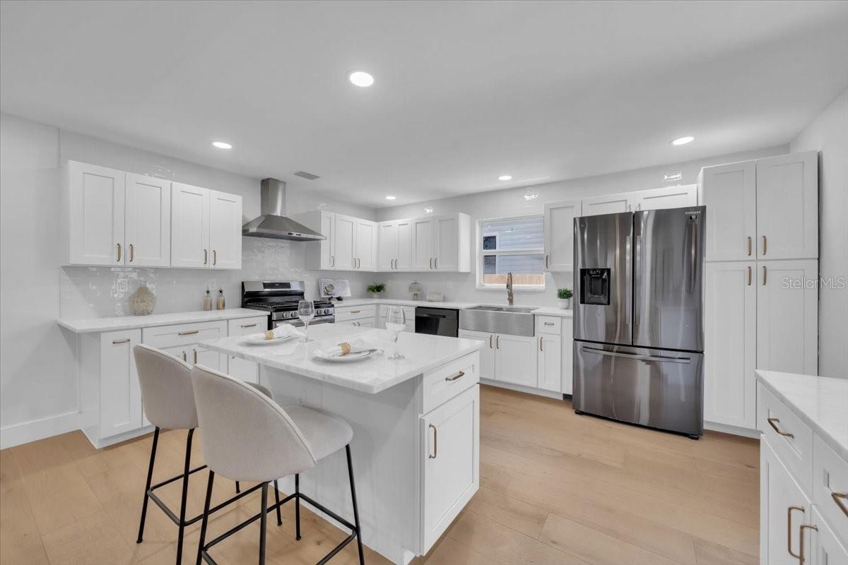 1110 12TH ST N, ST PETERSBURG, FL, 33705