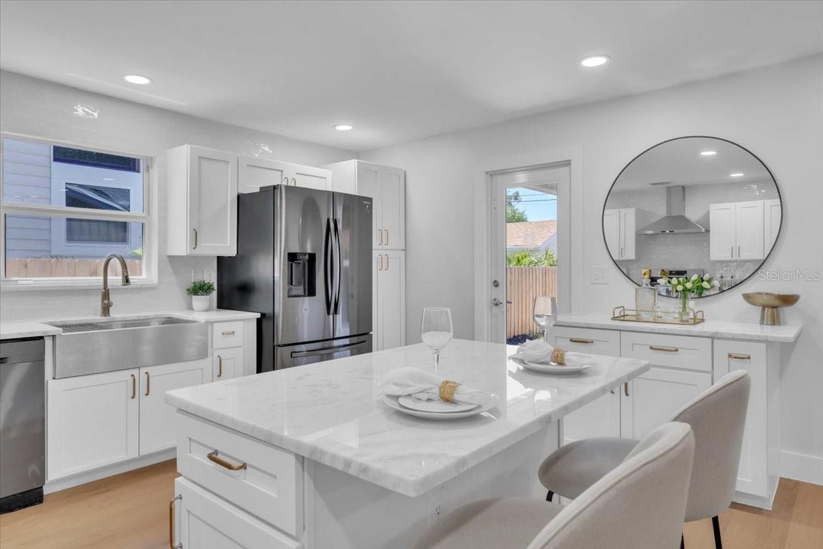 1110 12TH ST N, ST PETERSBURG, FL, 33705