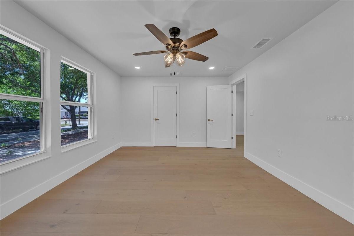 1110 12TH ST N, ST PETERSBURG, FL, 33705
