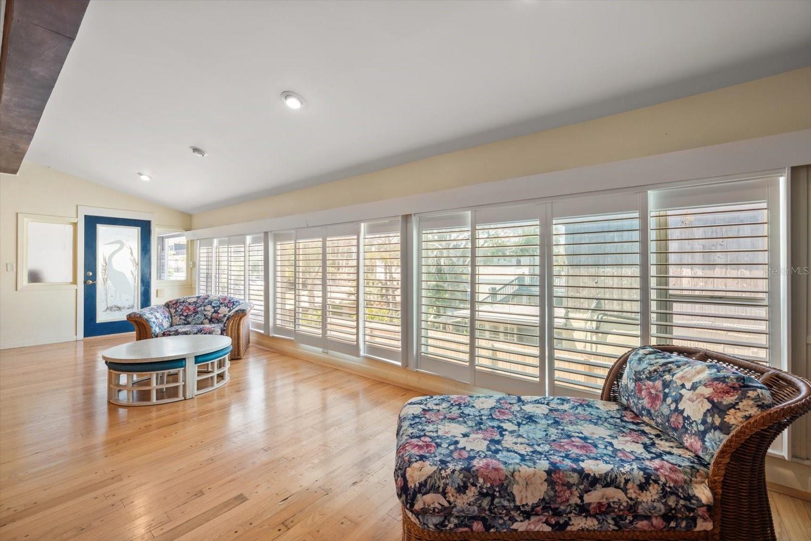 40 77TH AVE, TREASURE ISLAND, FL, 33706