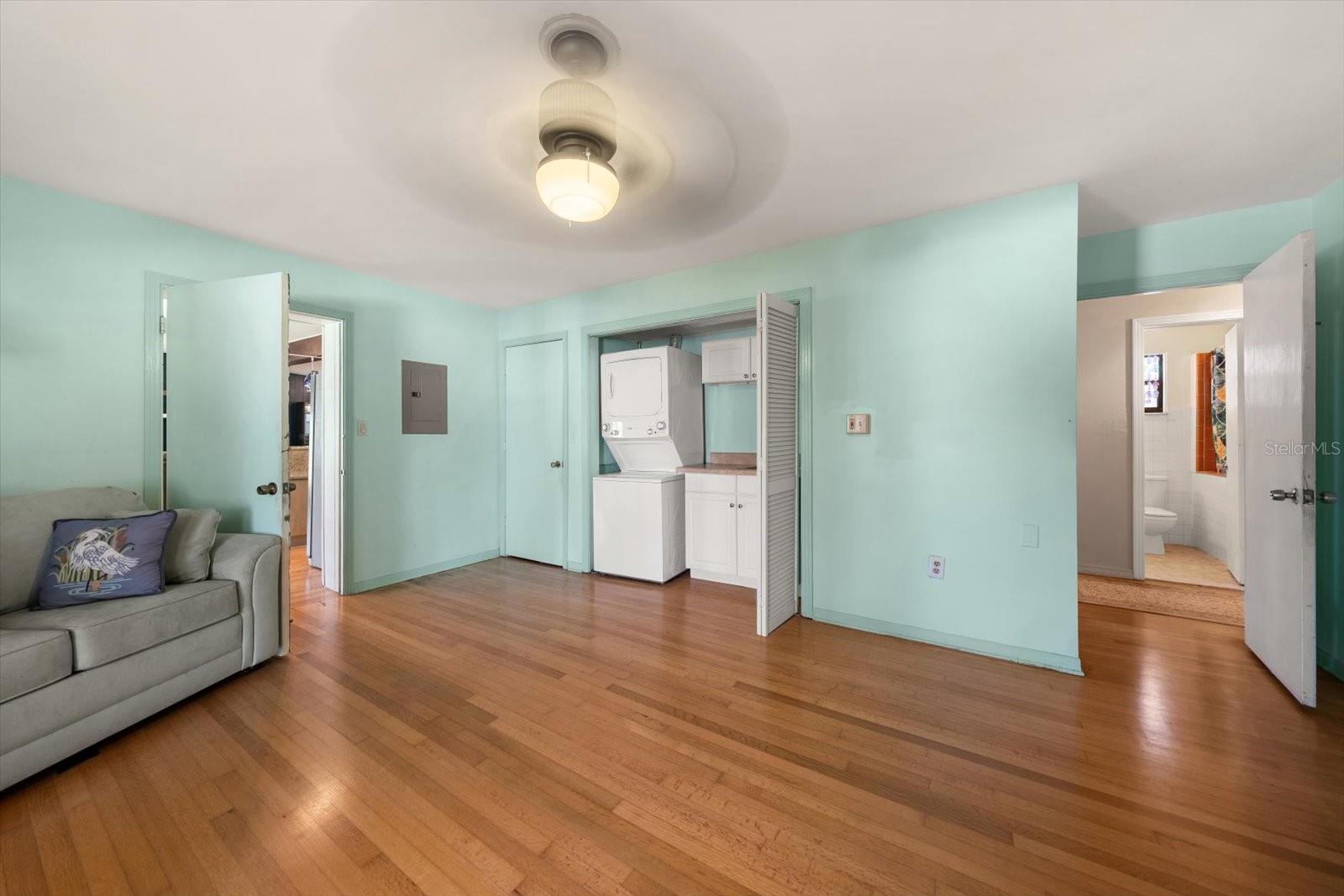 40 77TH AVE, TREASURE ISLAND, FL, 33706