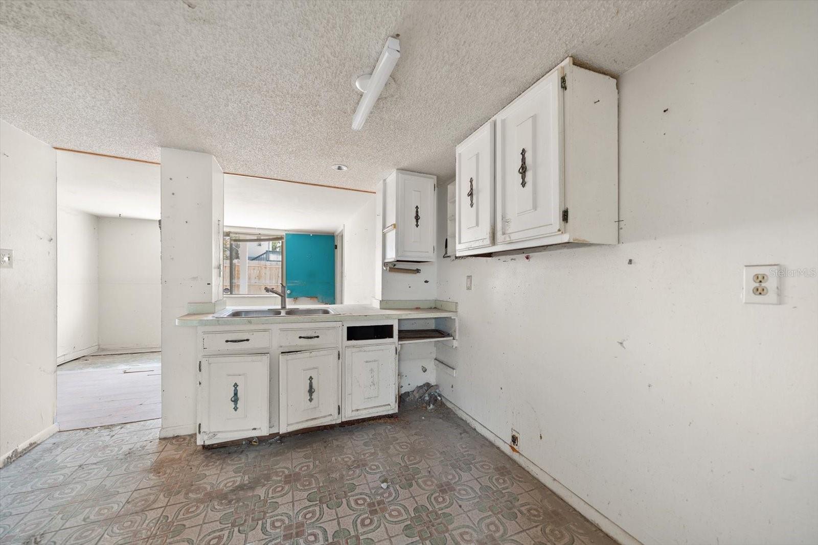 40 77TH AVE, TREASURE ISLAND, FL, 33706
