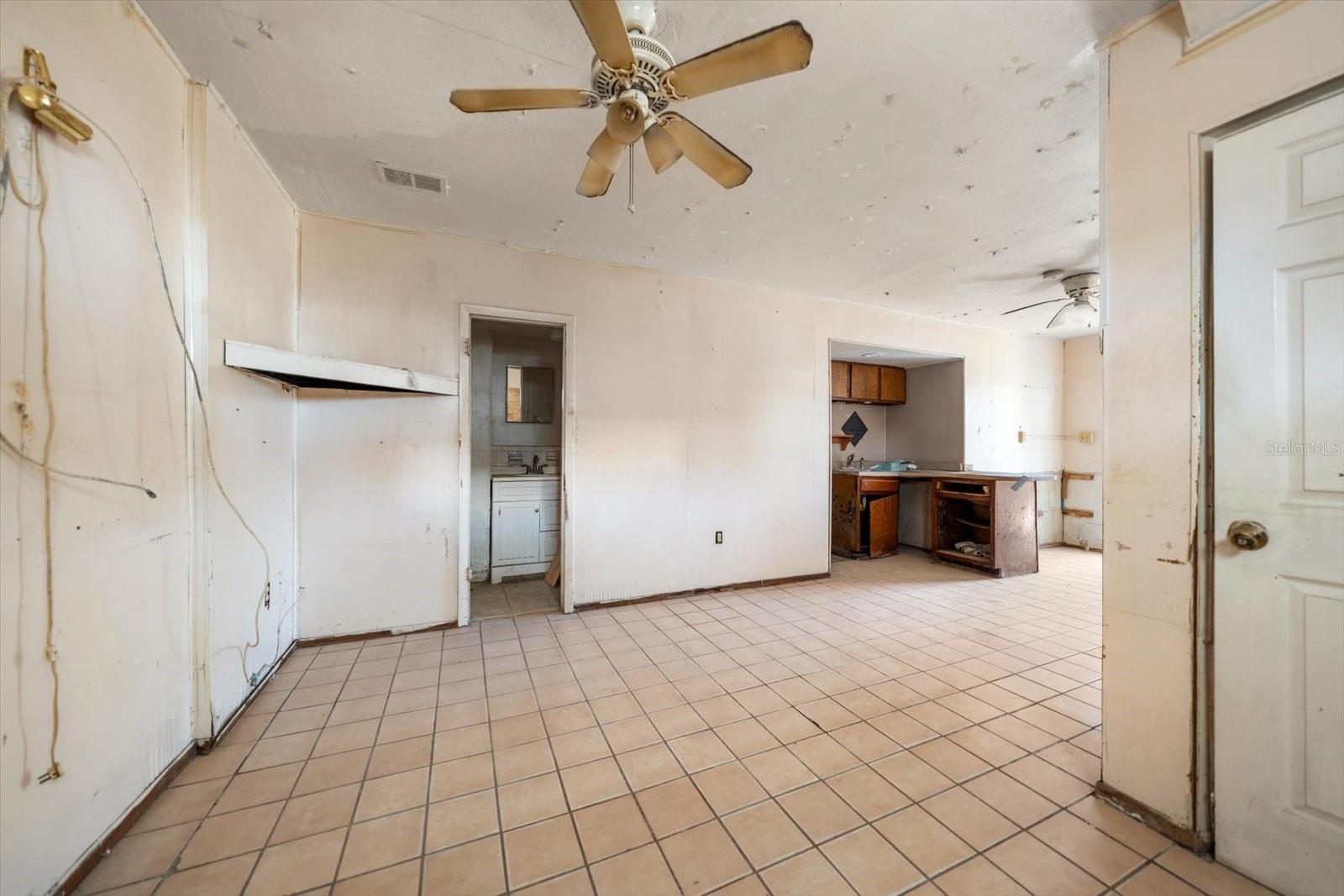 40 77TH AVE, TREASURE ISLAND, FL, 33706