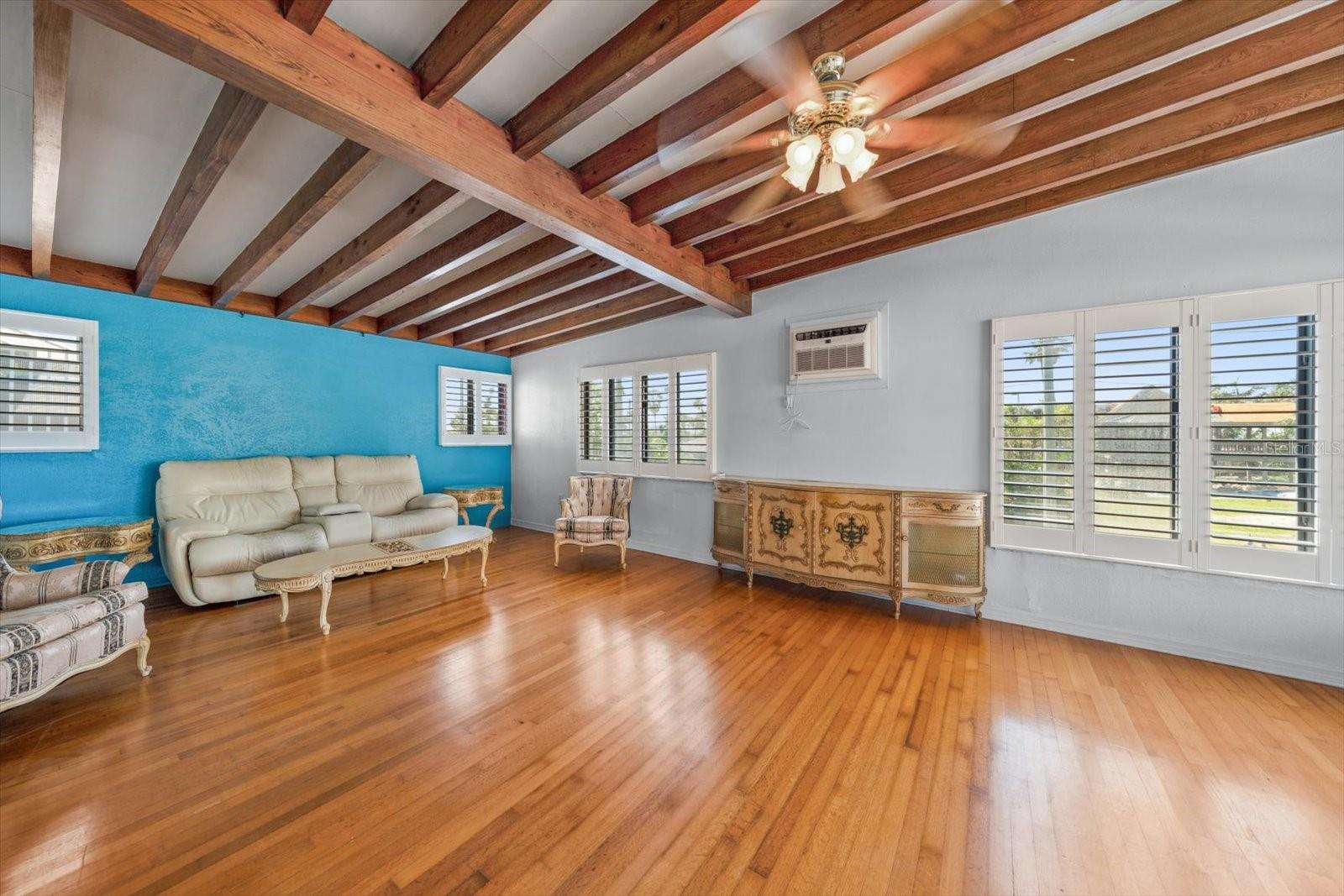 40 77TH AVE, TREASURE ISLAND, FL, 33706