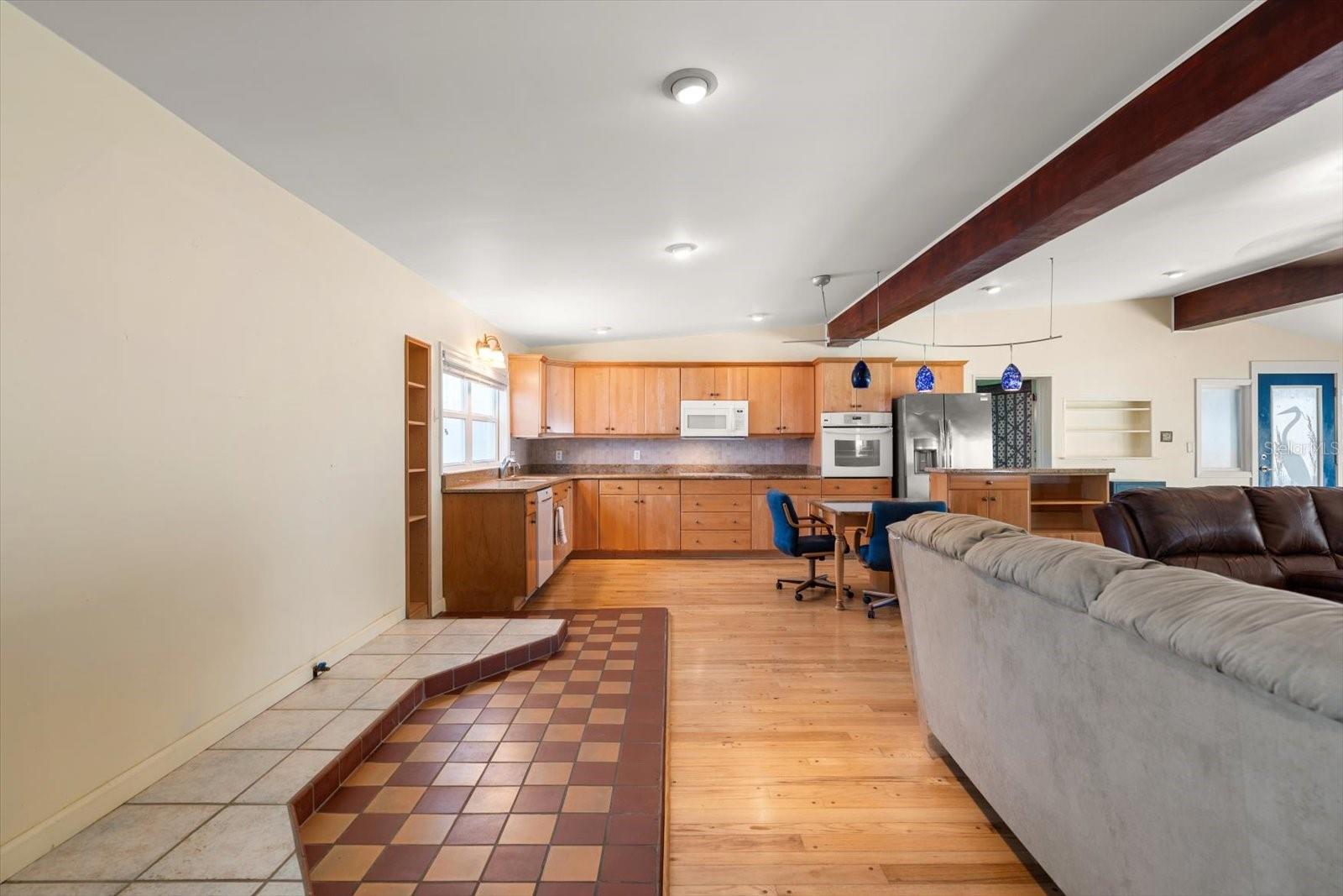 40 77TH AVE, TREASURE ISLAND, FL, 33706